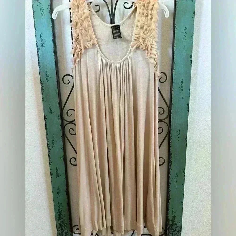 Vintage dress from Japan. Cotton/jersey with delicate ruching on bodice.